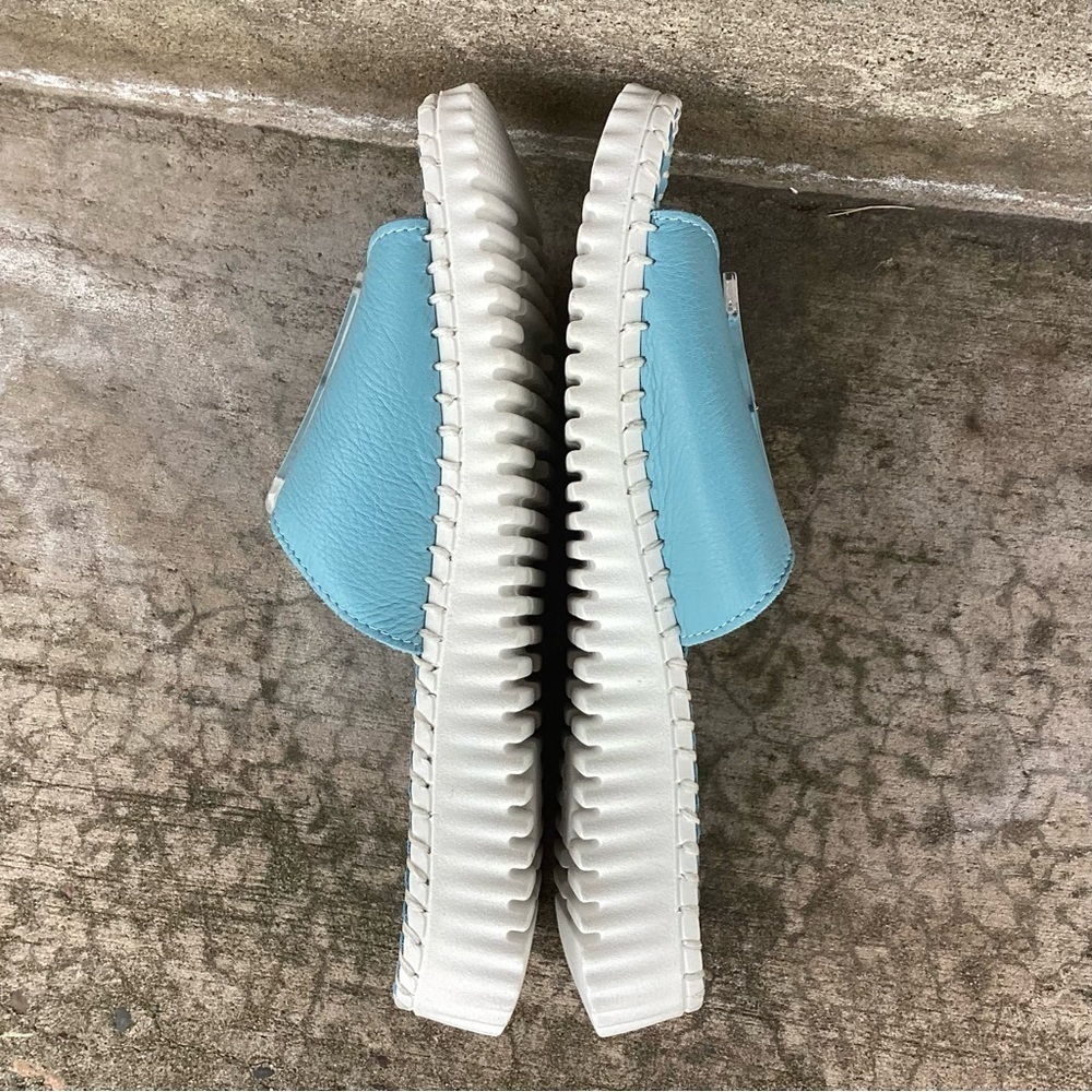 ERIC MICHAEL Darla Velcro Leather Slide Baby Blue, Size 37 (US 6.5-7) NEVER WORN - Picture 5 of 8